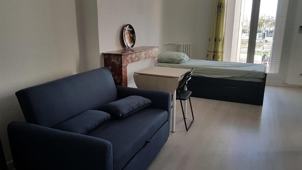 Studio With Sea View For 2 People 土伦 外观 照片