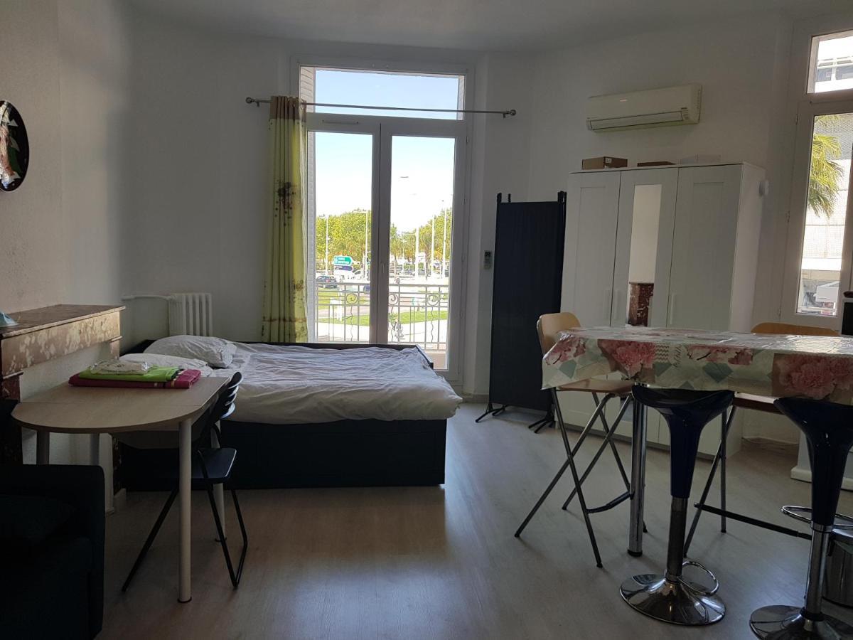 Studio With Sea View For 2 People 土伦 外观 照片
